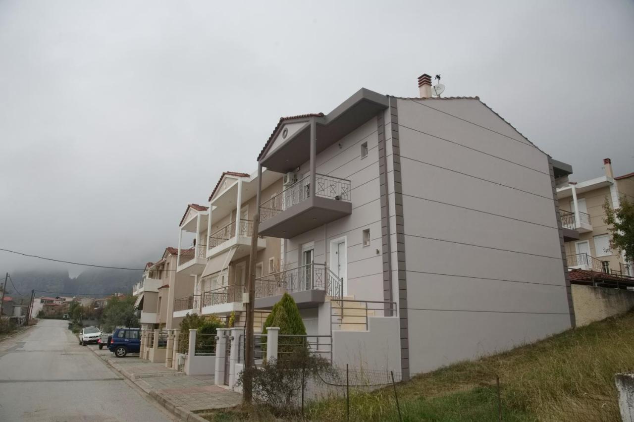 Βίλα Ρόζι Kalampáka Dış mekan fotoğraf